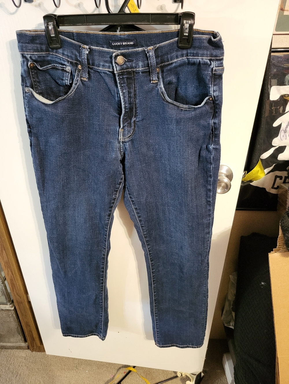 LUCKY BRAND JEANS WOMANS STRAIGHT LEG SIZE 32
